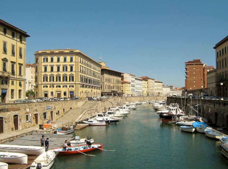 Kanäle von Livorno Italien