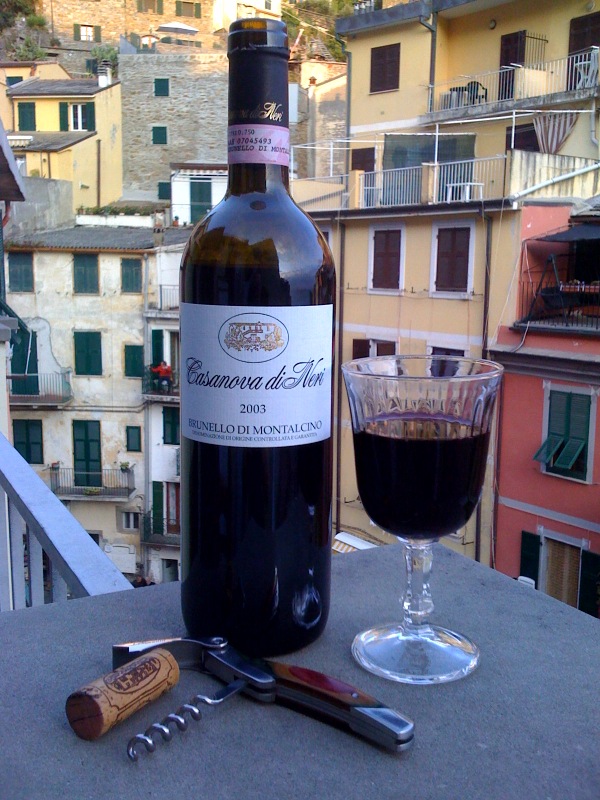 botella de vino brunello gastronomía italiana