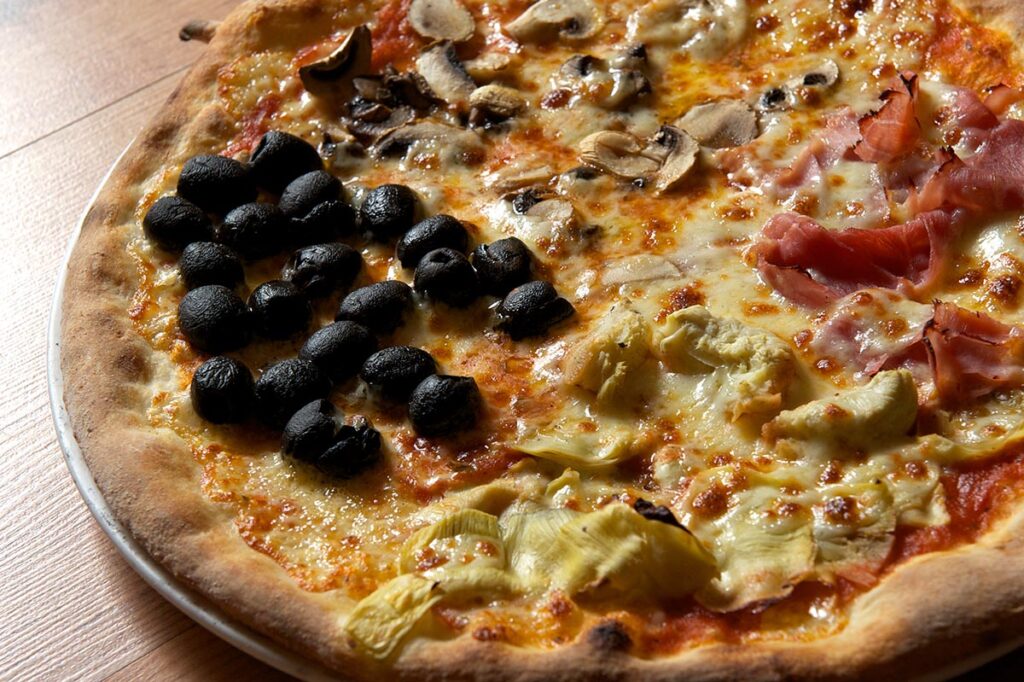 Pizza 4 Jahreszeiten italienisches Restaurant