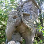 estatua de elefante bosque bomarzo