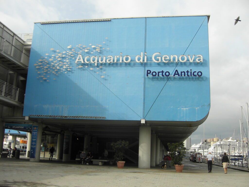 entrada al acuario de Genova